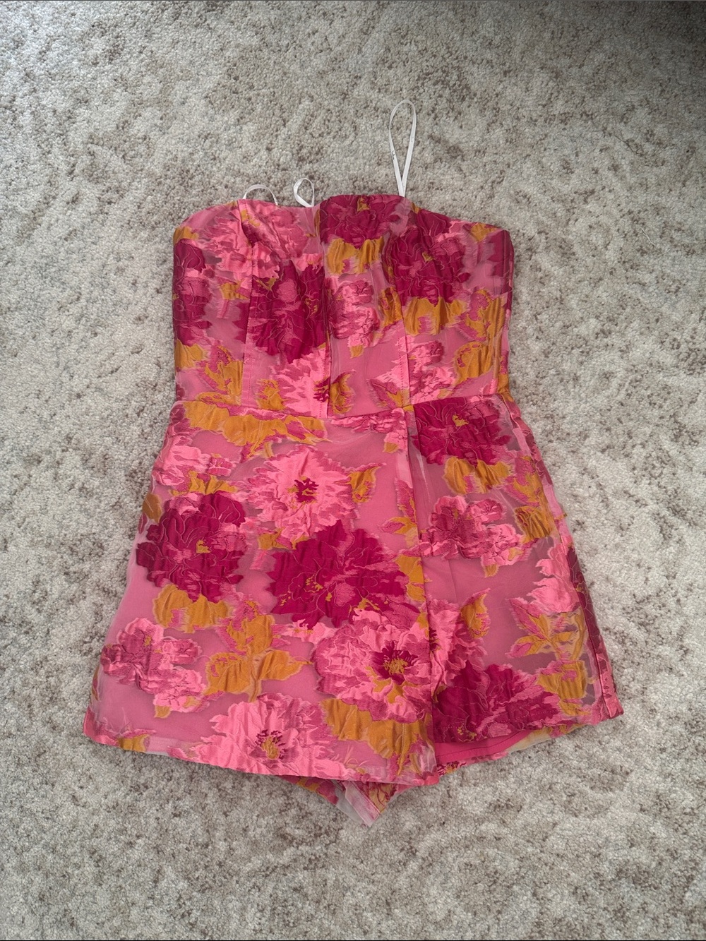 Lulu’s Romper - Picture 1 of 3